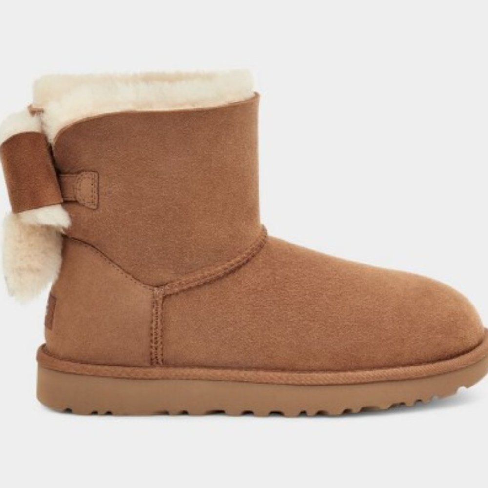 UGG Chestnut Classic Heritage Bow - Picture 2 of 6